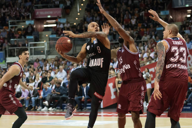 俱乐部在引 俱乐部在引