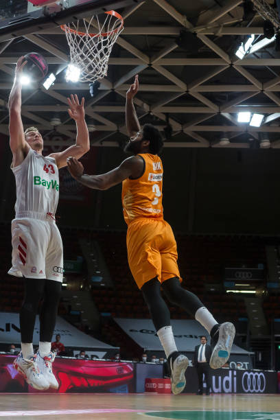 中国女足将 中国女足将