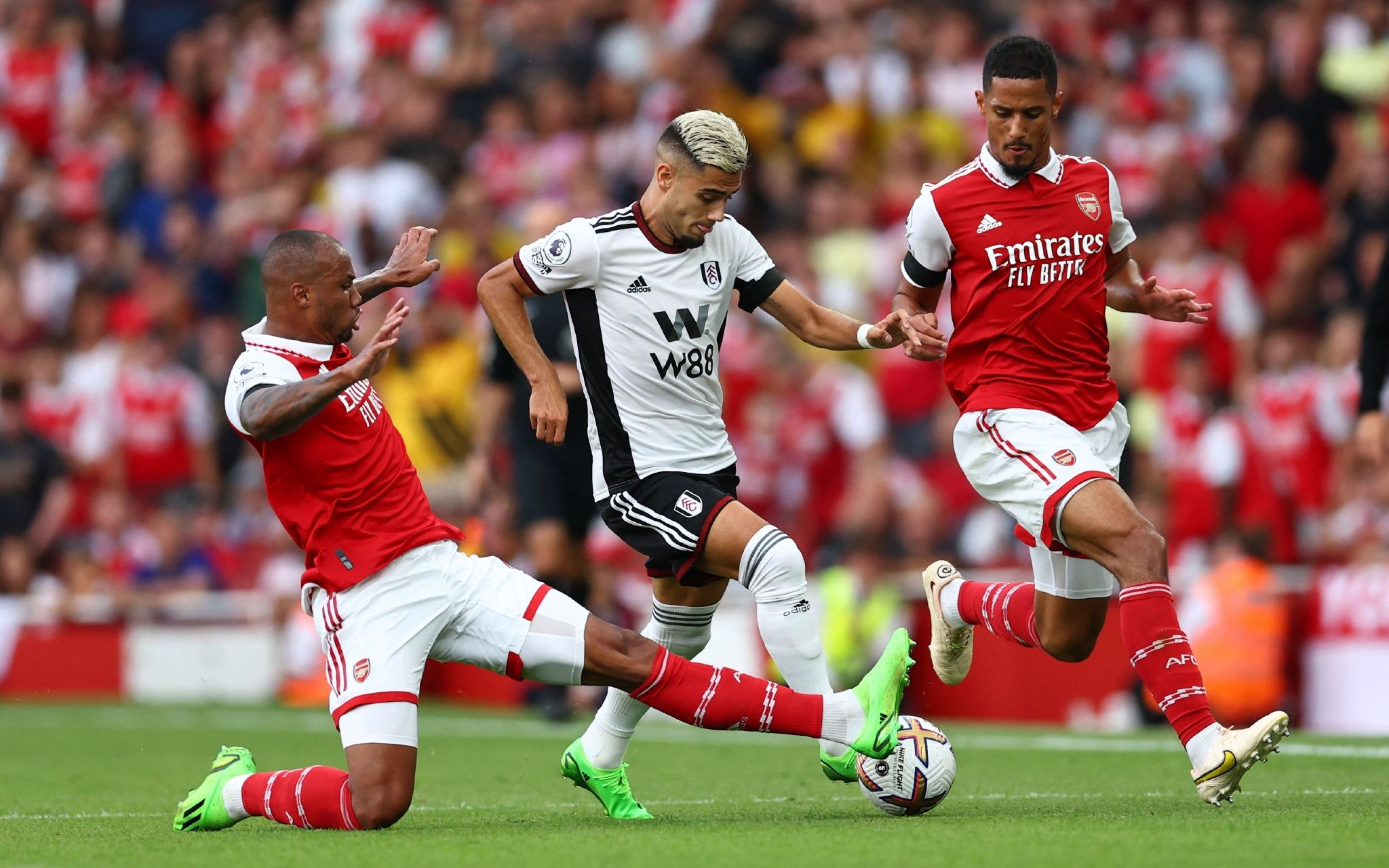 探讨比赛背 探讨比赛背