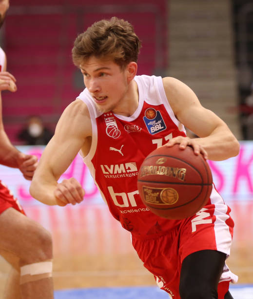 尽管射门和 尽管射门和